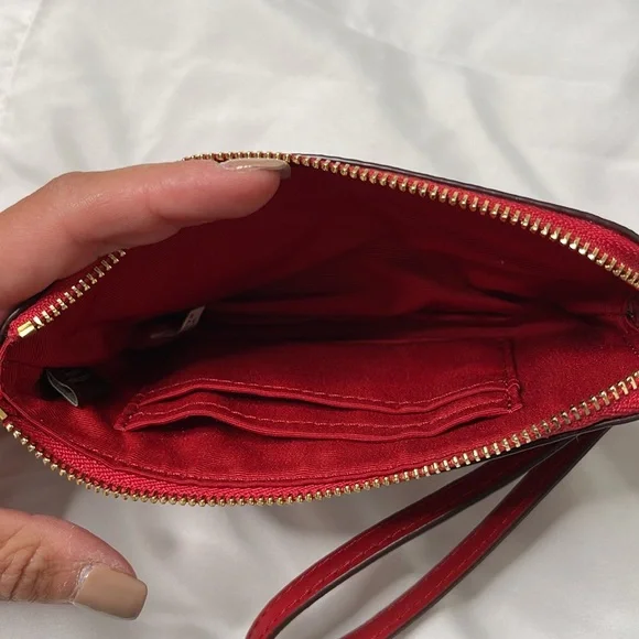 Coach Wristlet Red - Picture 3 of 3
